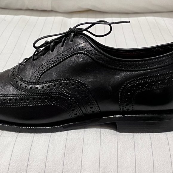 MAKE AN OFFER — Allen Edmonds McAllister Wingtip Oxford Dress Shoe, Size 8.5 EEE main image 12